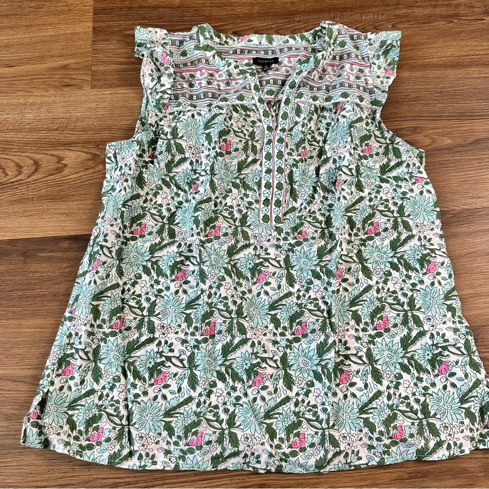 Talbots Flutter Sleeve Floral Blouse Shirt Medium Green V-Neck Cottage‎ Garden